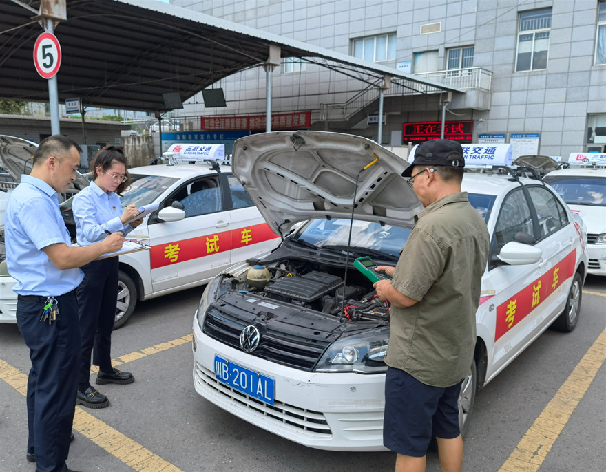 車輛安全大檢查_(kāi)副本